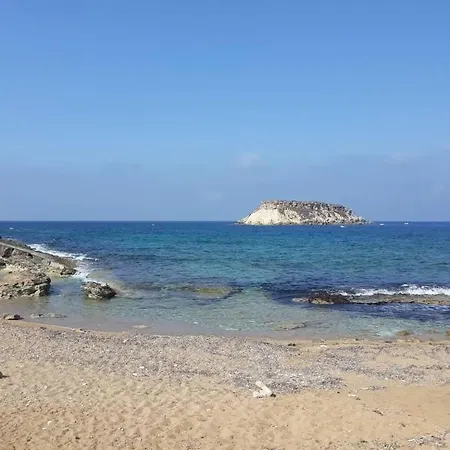 アパート Kambi Gardens 3, Two Bedrooms Semi Detached House Klorakas