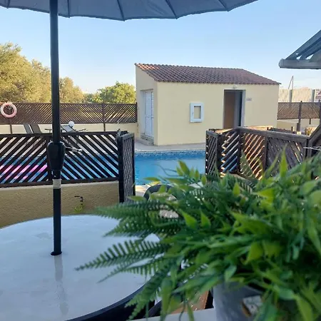 Kambi Gardens 3, Two Bedrooms Semi Detached House アパート