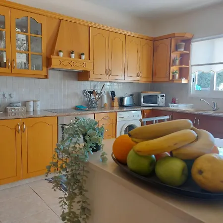 アパート Kambi Gardens 3, Two Bedrooms Semi Detached House Klorakas